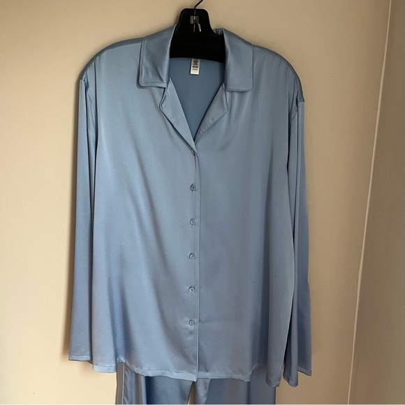 NWOT Skims Silk Sleep Set (Size Small) - Picture 3 of 8